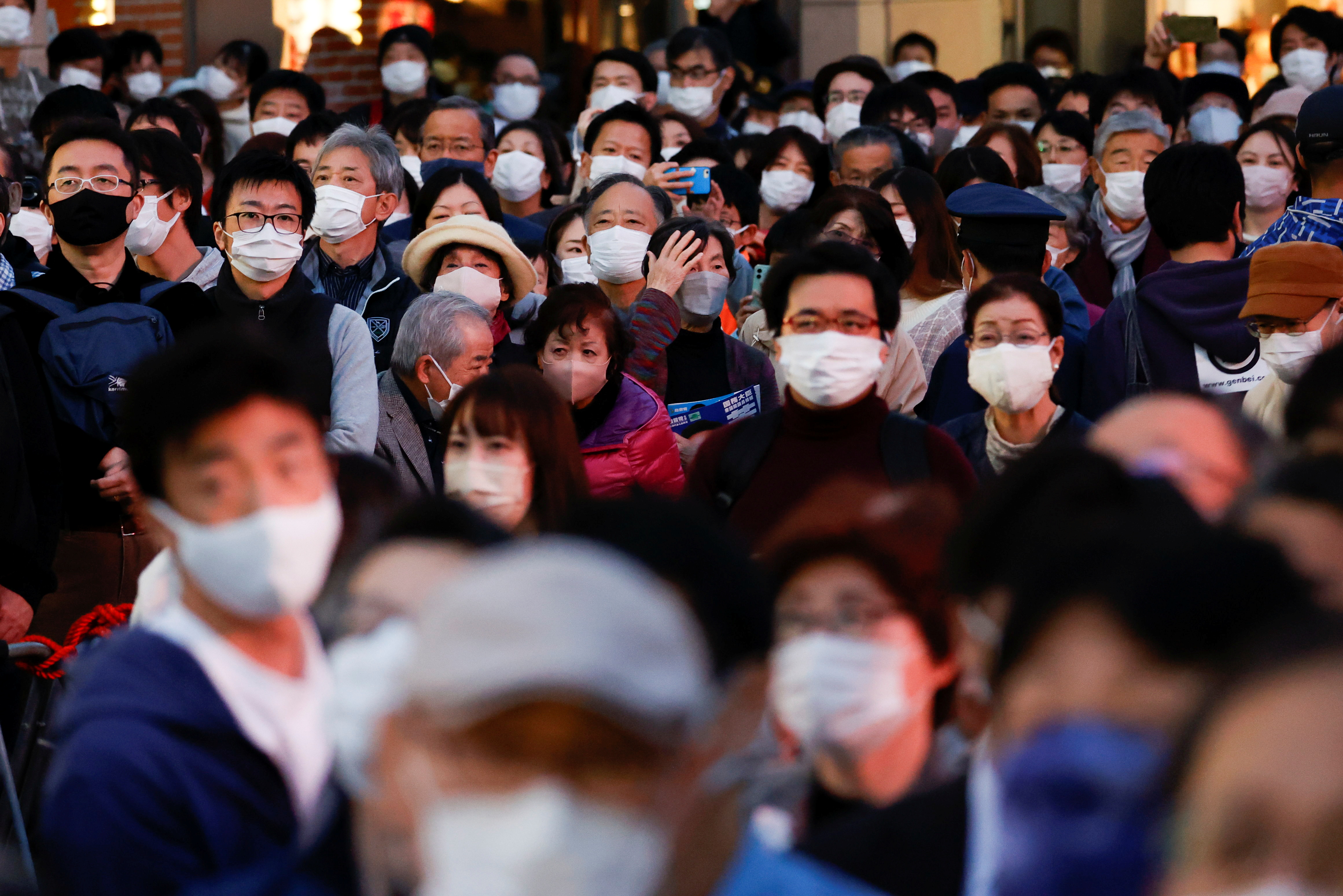 Новый вирус в японии. Japan Covid 19. Массовые заболевания в Японии. Японские ученые. Пандемия в Японии.