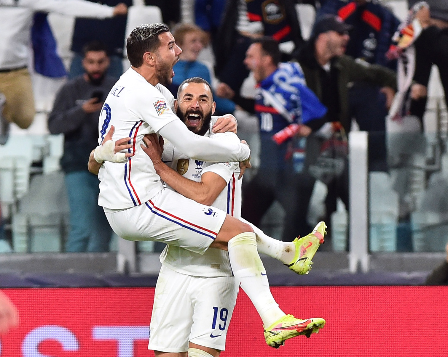 Thắng kịch tính Bỉ dù bị dẫn 2 bàn, Pháp vào chung kết Nations League - Ảnh 1.