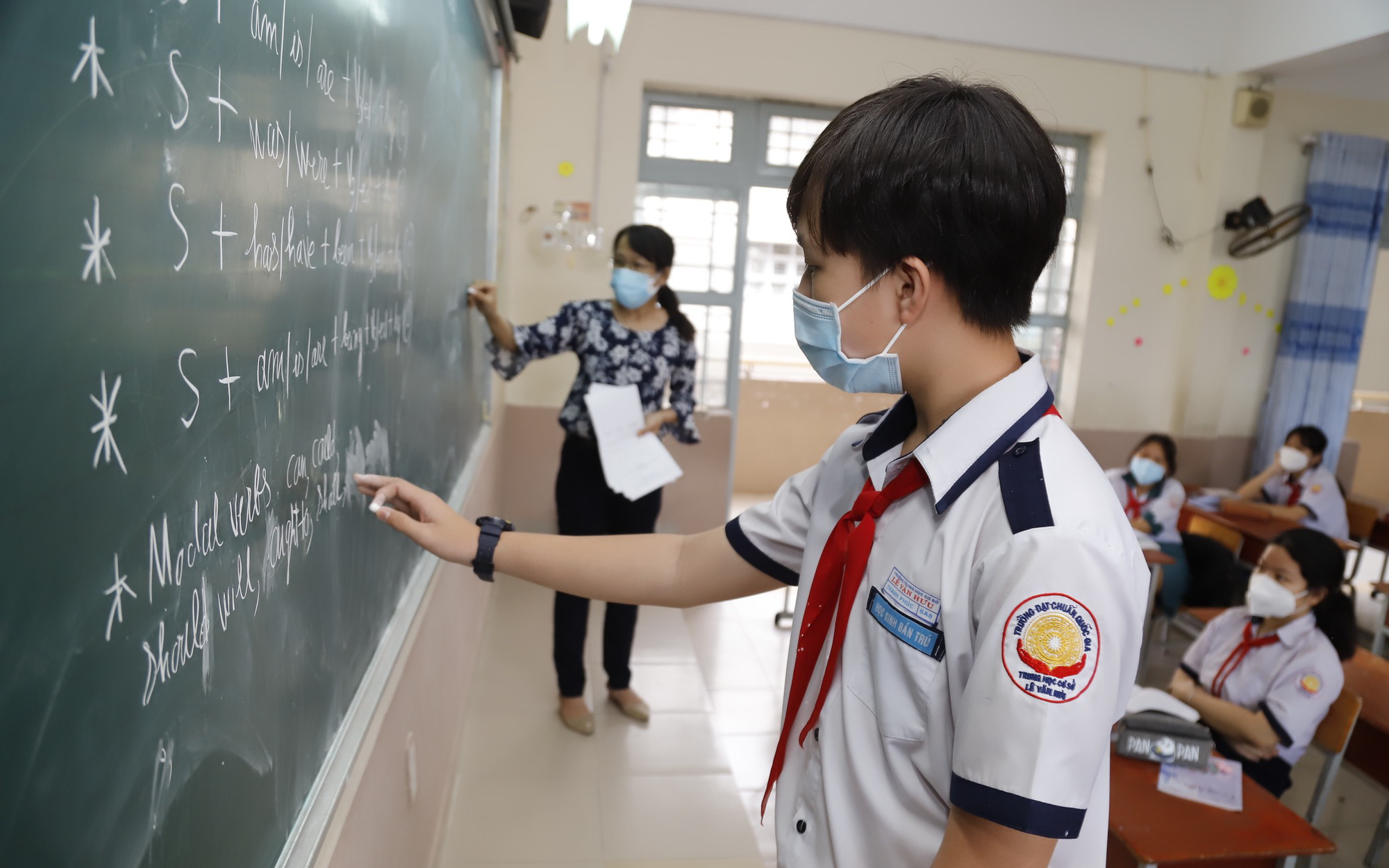 Nơi trực tuyến, nơi trực tiếp, kiểm tra học kỳ 1 ra sao?