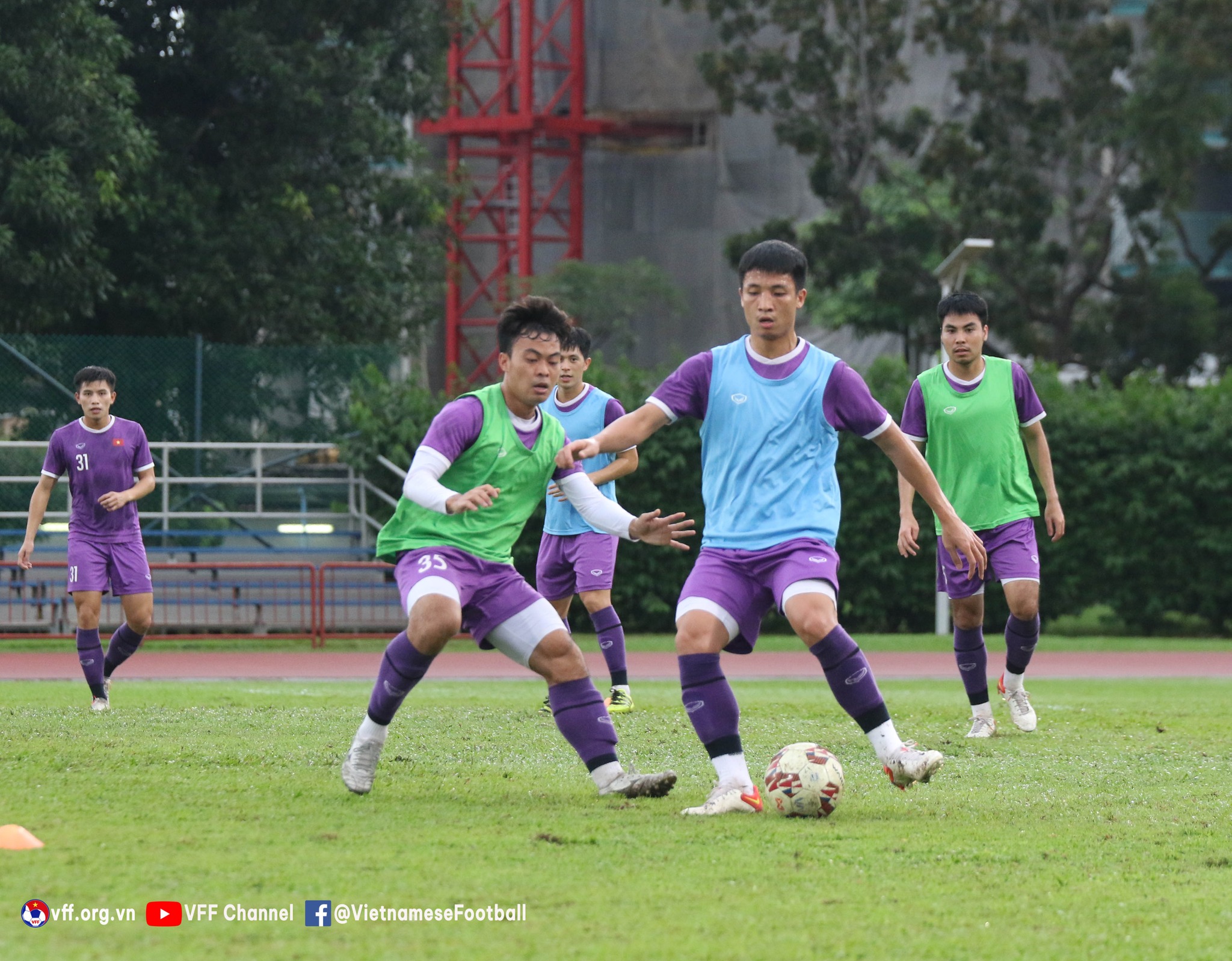 Hết chấn thương, Tiến Dũng và Đình Trọng sẵn sàng cho trận bán kết lượt về với Thái Lan - Ảnh 1.