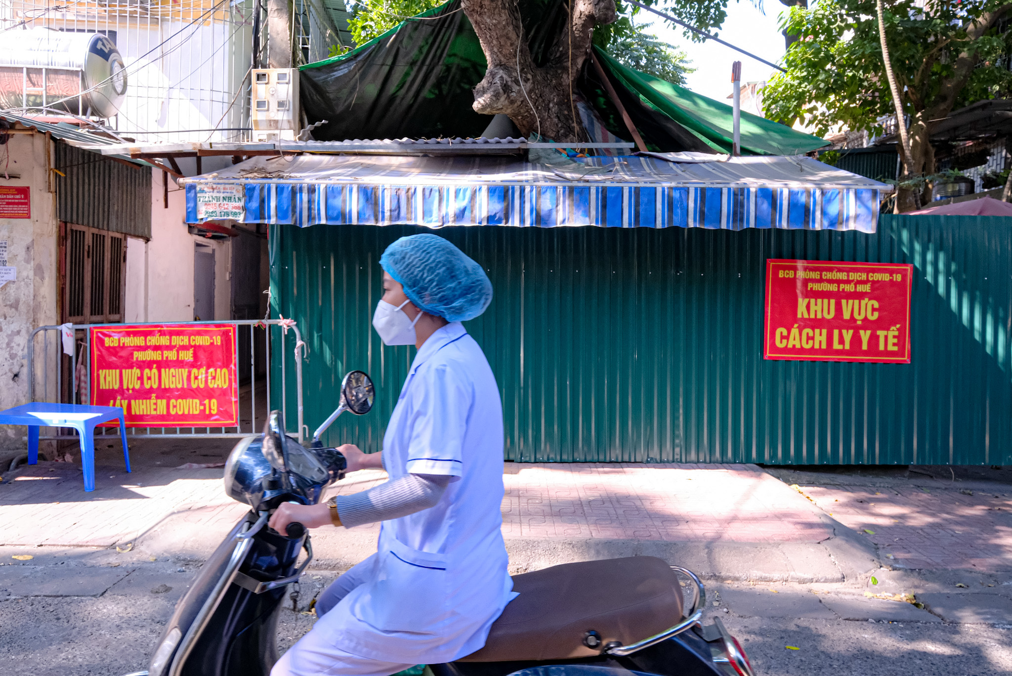 Tin sáng 5-1: TP.HCM thêm ca Omicron, 51 tỉnh thành đã điều trị COVID-19 bằng Molnupiravir - Ảnh 4.