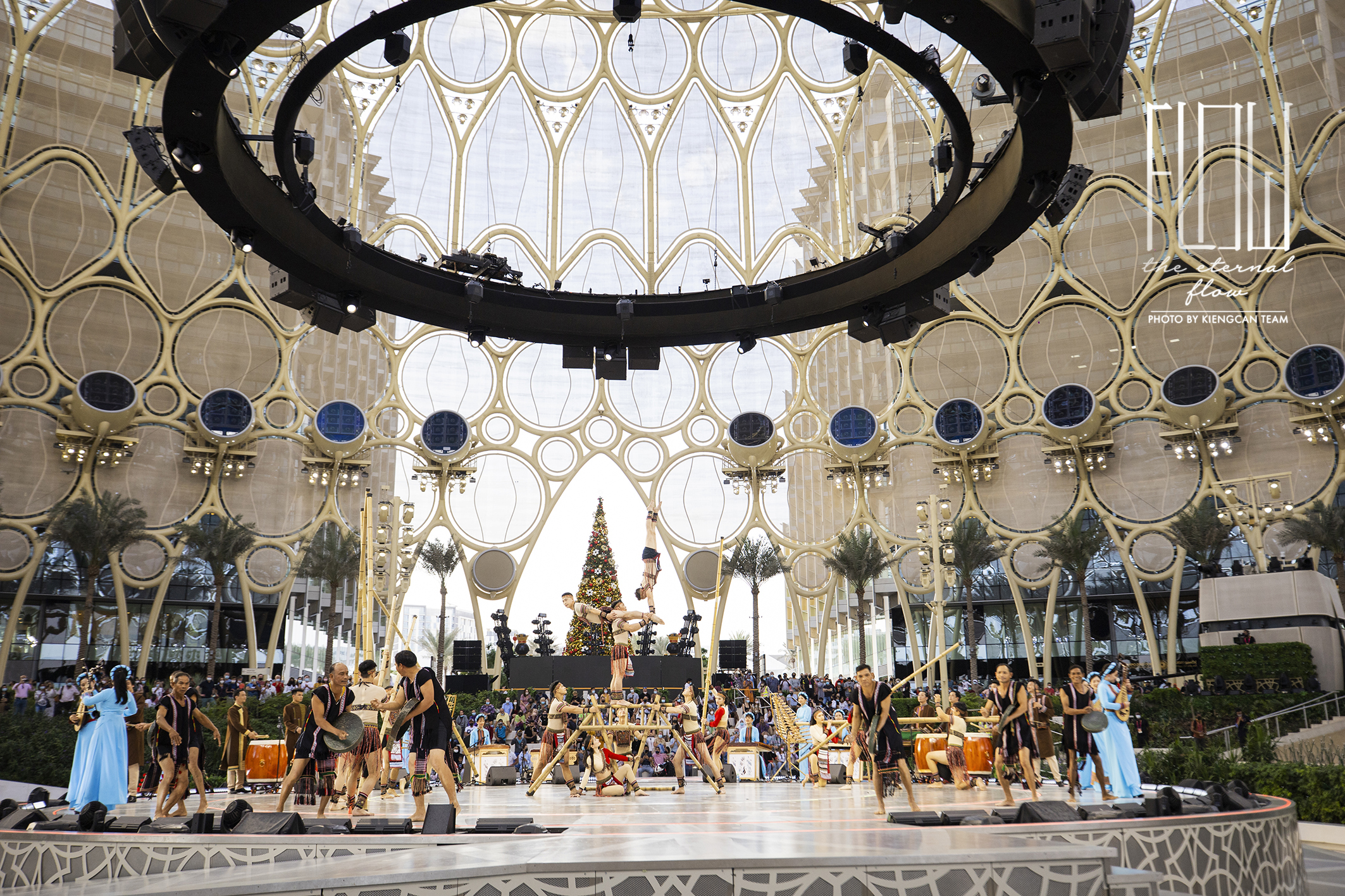 Chiêm ngưỡng những sản phẩm dệt thủ công từ thổ cẩm tại EXPO 2020 Dubai - Ảnh 1. Chiêm ngưỡng những sản phẩm dệt thủ công từ thổ cẩm tại EXPO 2020 Dubai - Ảnh 1.