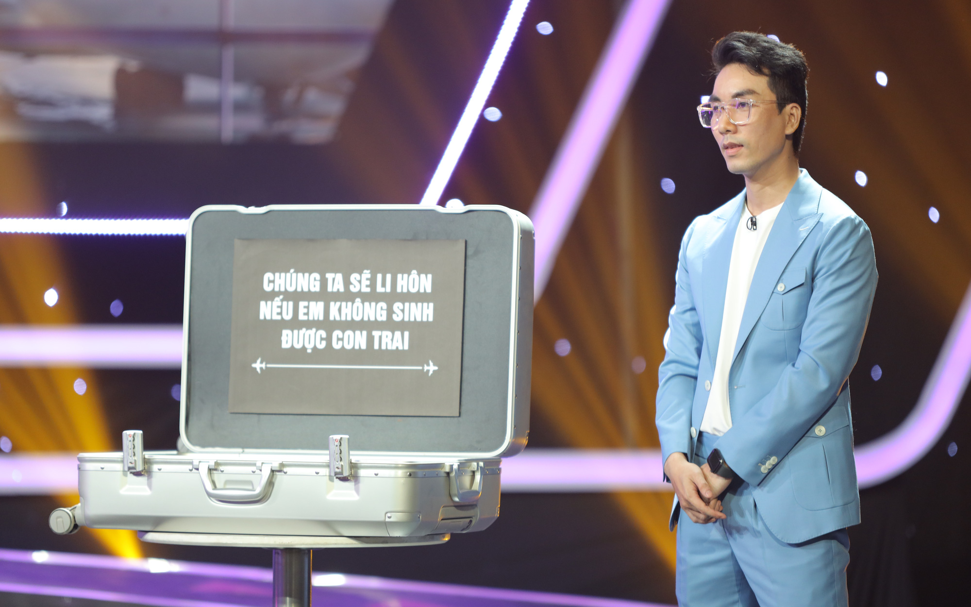 Nói chuyện tình dục, cắm sừng trên gameshow Hành lý tình yêu: Tư duy mở hay hành xử thiếu tinh tế?  - Ảnh 5.