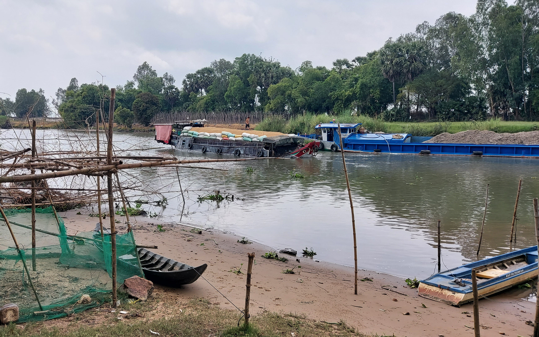 200 năm Vĩnh Tế hà- Ảnh 5. An Giang chi 230 tỉ đồng nạo vét kênh Vĩnh Tế