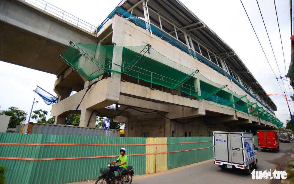 TP.HCM: Phải khởi công vành đai 2, cầu đường Nguyễn Khoái đúng hạn- Ảnh 2. Chủ tịch UBND TP.HCM chỉ đạo đẩy nhanh tiến độ các dự án trọng điểm