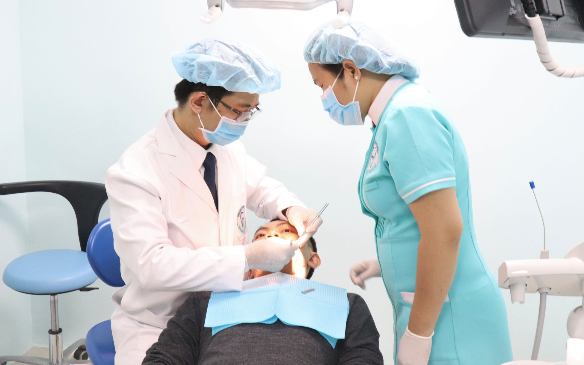 Tưởng niệm 3 năm người thầy ngành răng hàm mặt qua đời lúc dịch COVID-19- Ảnh 3. TP.HCM có thêm nơi khám và đào tạo răng hàm mặt kỹ thuật cao