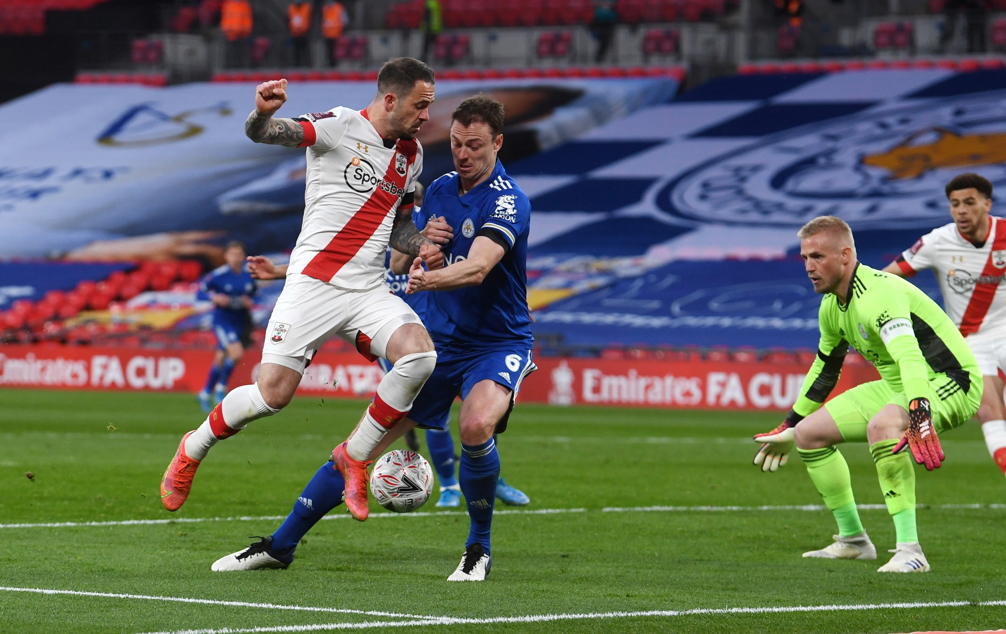 Iheanacho đưa Leicester vào chung kết Cúp FA - Ảnh 2. Iheanacho đưa Leicester vào chung kết Cúp FA - Ảnh 2.