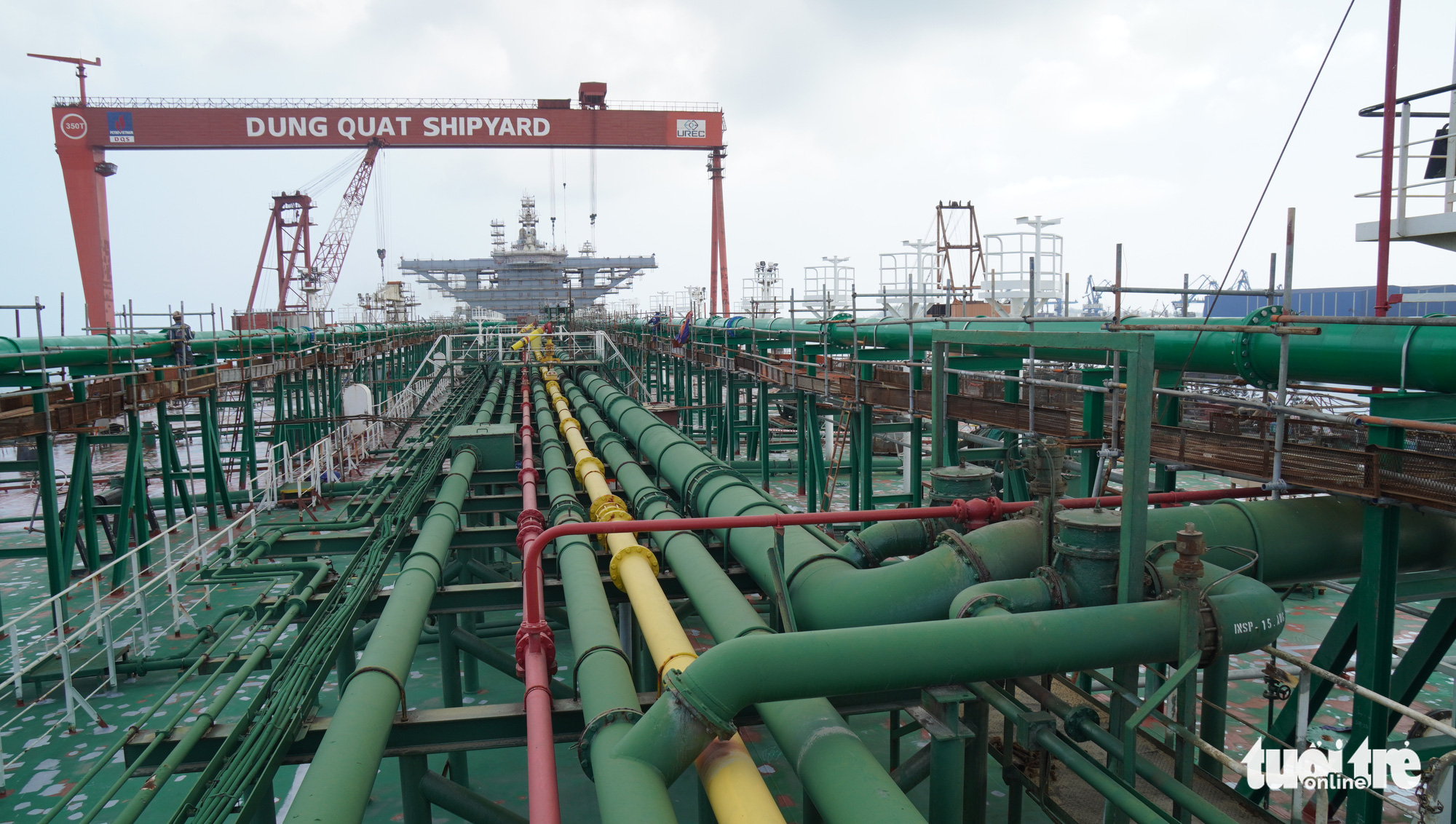 Độ tàu dầu hạng khủng thế giới ở Việt Nam - Ảnh 12.