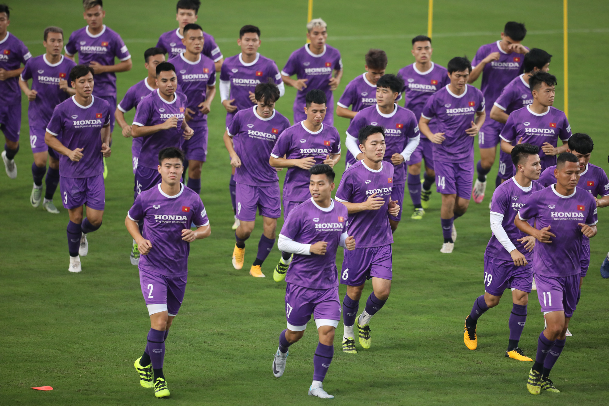 Chủ tịch nước Nguyễn Xuân Phúc gửi thư cho thầy trò HLV Park Hang Seo trước khi sang UAE - Ảnh 1.