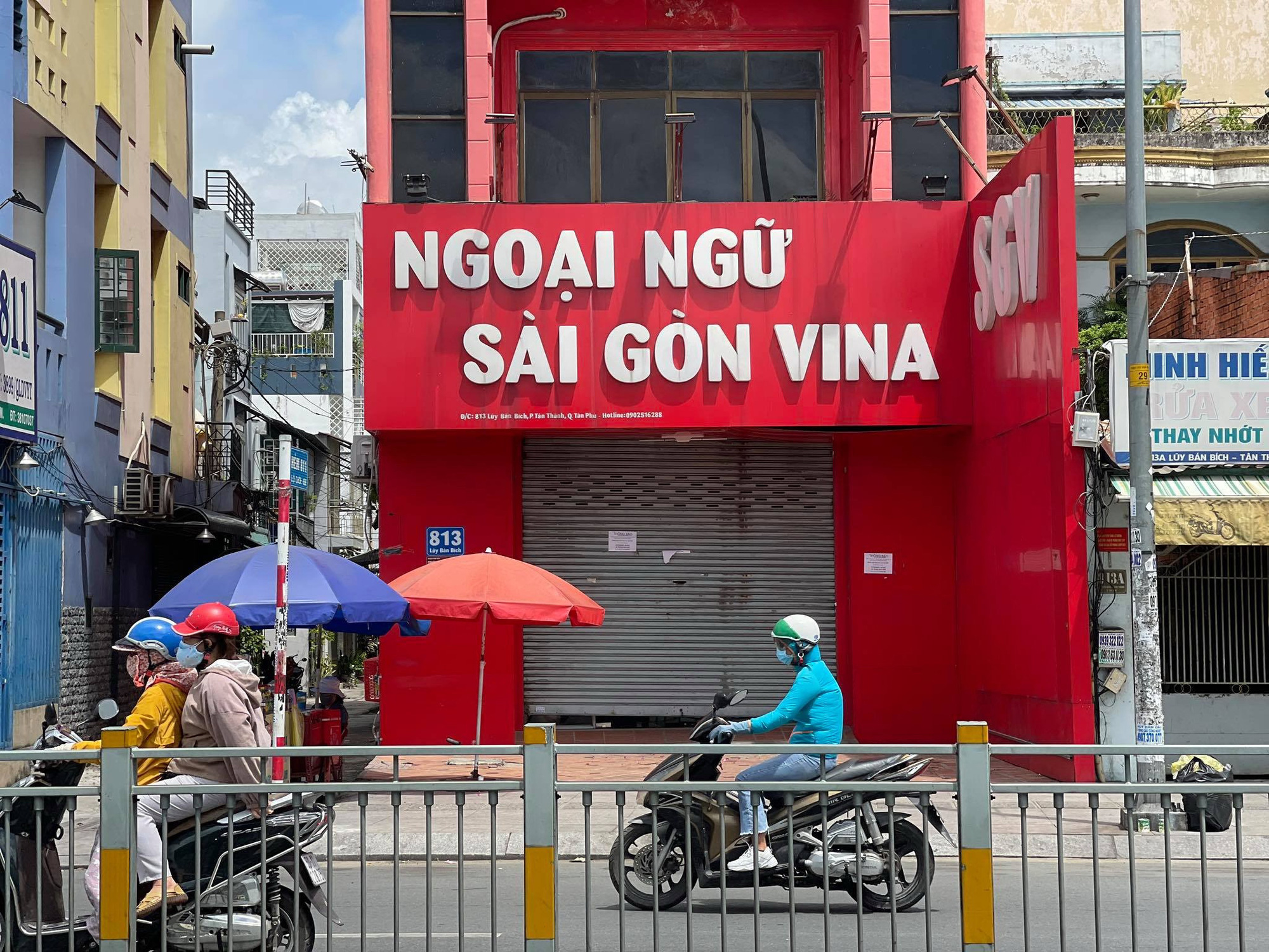 Trung tâm ngoại ngữ Sài Gòn Vina nợ lương giáo viên gần 2 năm - Ảnh 1.