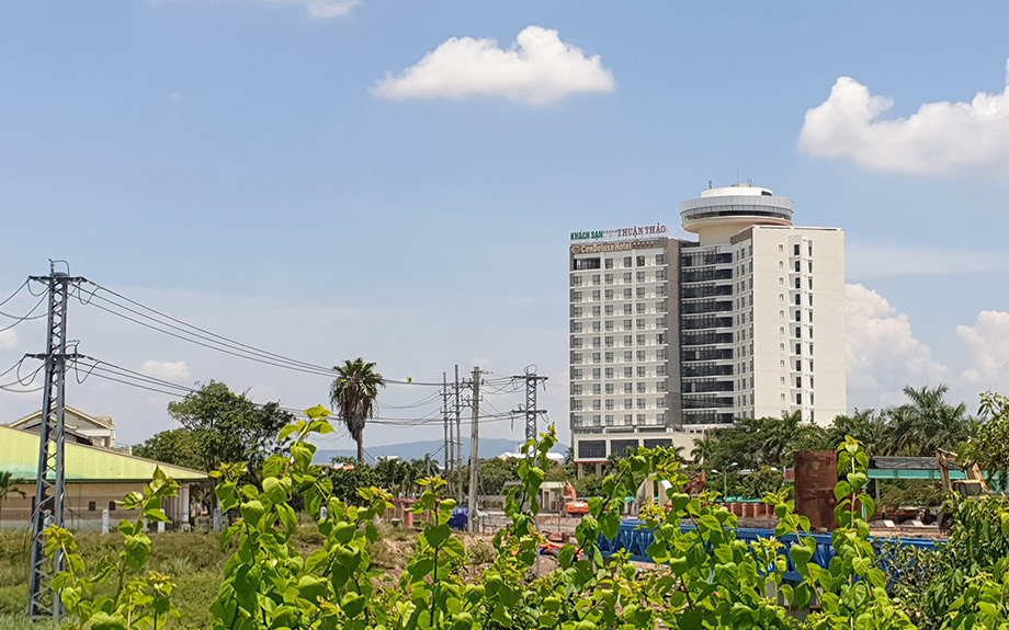 Khoản nợ thuế của Thuận Thảo từ gần 30 tỉ đồng 'nở' thành gần 185 tỉ đồng, do đâu?- Ảnh 2. Tài sản thi hành án của Công ty Thuận Thảo (Phú Yên): Đại hạ giá 3 năm vẫn 'đóng băng'