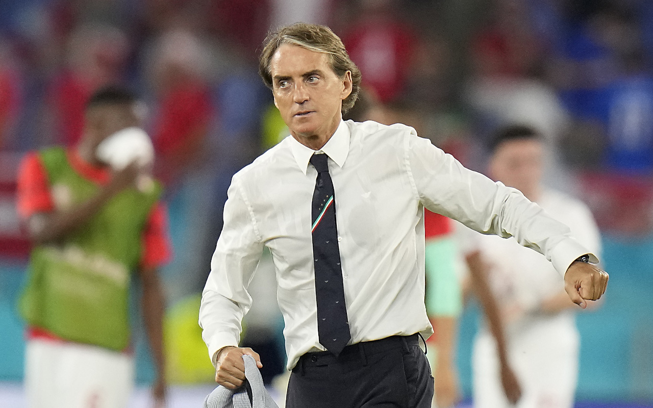 HLV Mancini ‘chiến đến cùng’ với cầu thủ Saudi Arabia chống đối- Ảnh 2. HLV tuyển Ý Roberto Mancini: