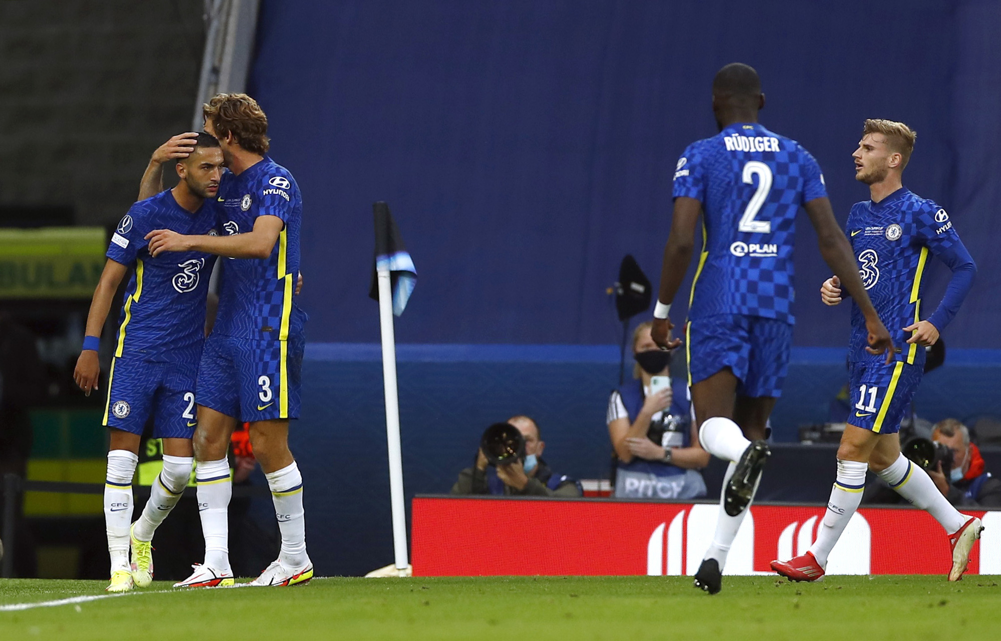 Chelsea đoạt Siêu cúp châu Âu 2021 sau loạt ‘đấu súng’ cân não - Ảnh 2.