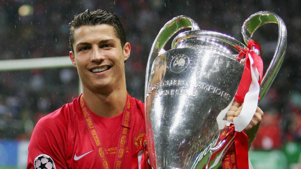 Mua Ronaldo, Manchester United không còn thích... Photoshop - Ảnh 1.