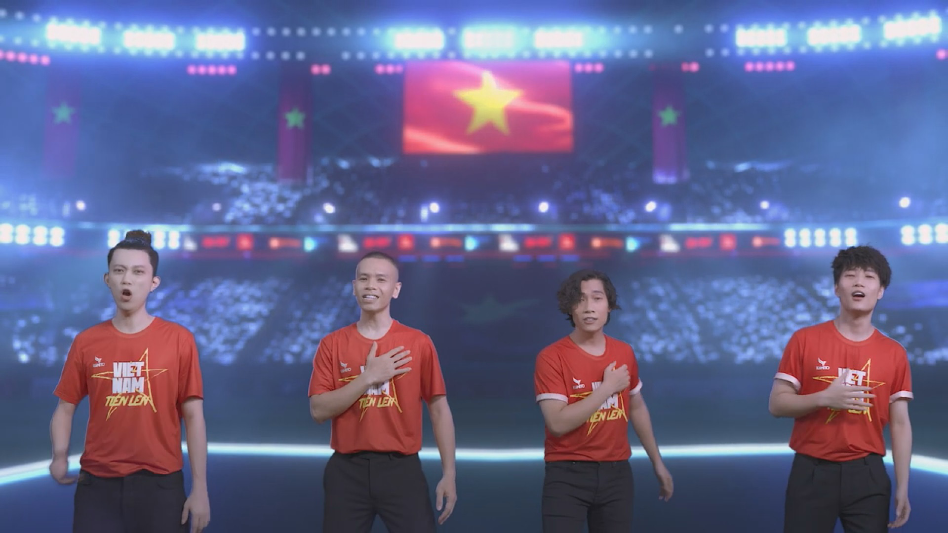 Huy Tuấn sáng tác Việt Nam tiến lên cổ vũ bóng đá và tinh thần Việt Nam mùa dịch - Ảnh 4.