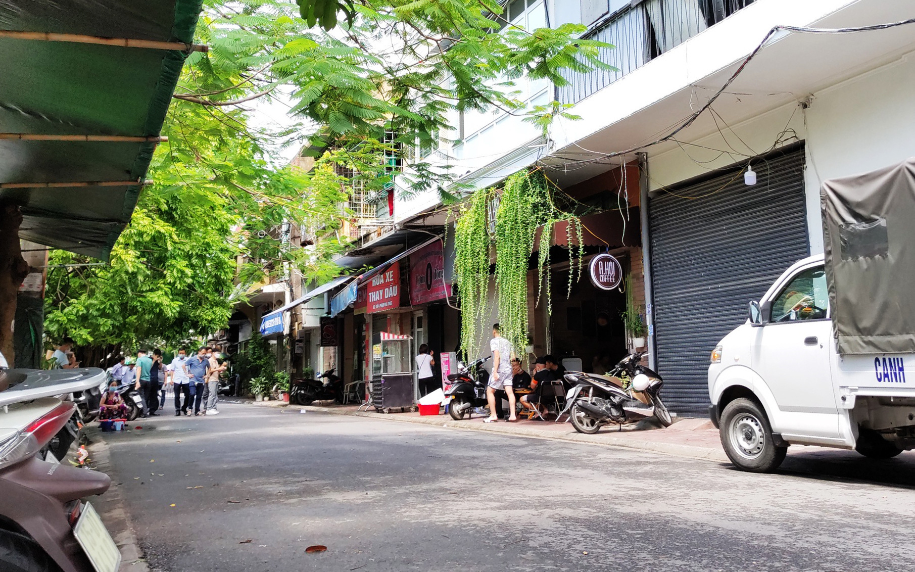 Giang hồ Bình 'đen' ở Hải Phòng nổ súng truy sát tài xế ở cổng bến xe Vĩnh Niệm - Ảnh 2.