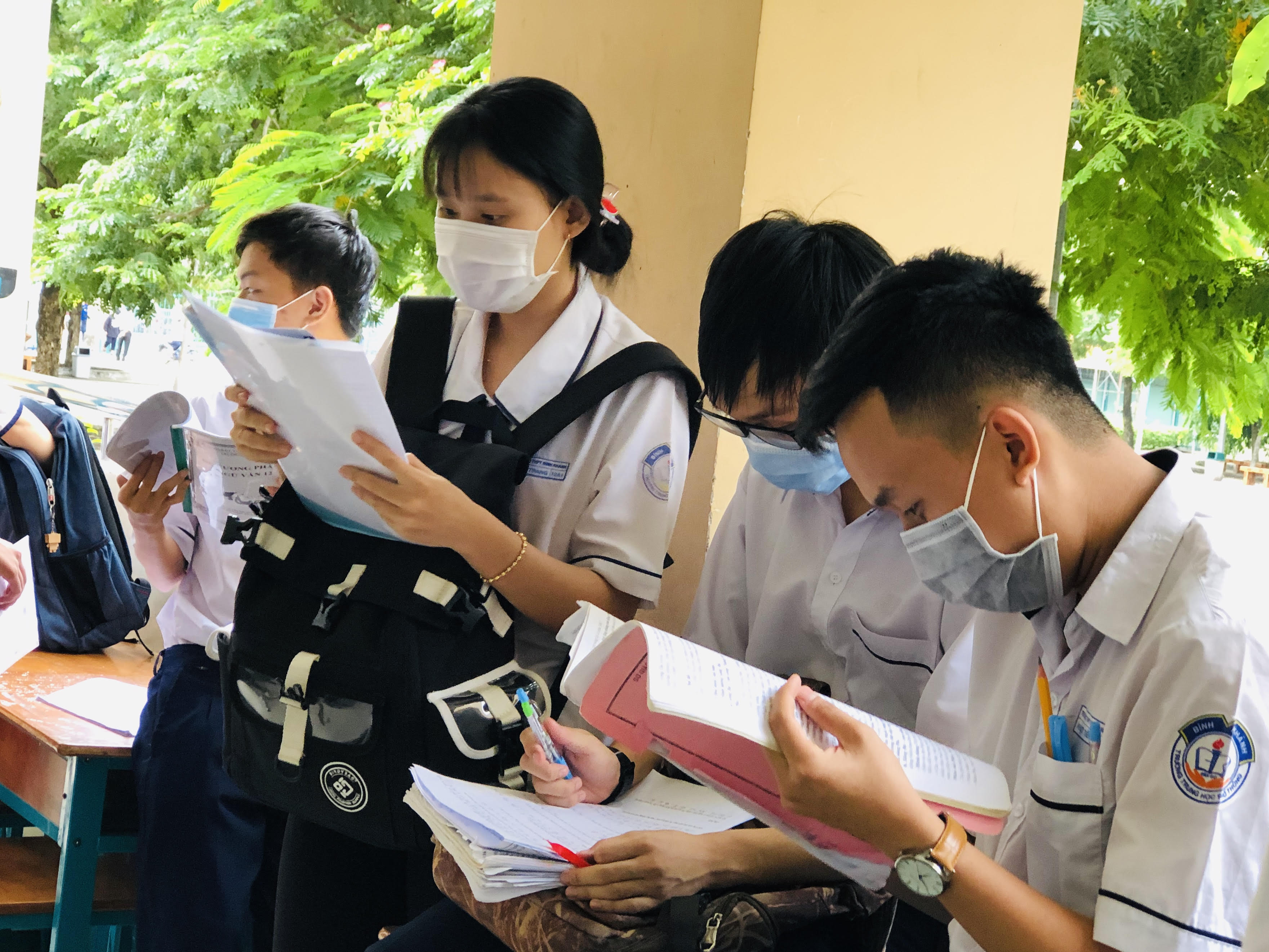 Nhiều trường học ở TP.HCM tung chiêu để đảm bảo học sinh an toàn khi học trực tiếp - Ảnh 2. Nhiều trường học ở TP.HCM tung chiêu để đảm bảo học sinh an toàn khi học trực tiếp - Ảnh 2.