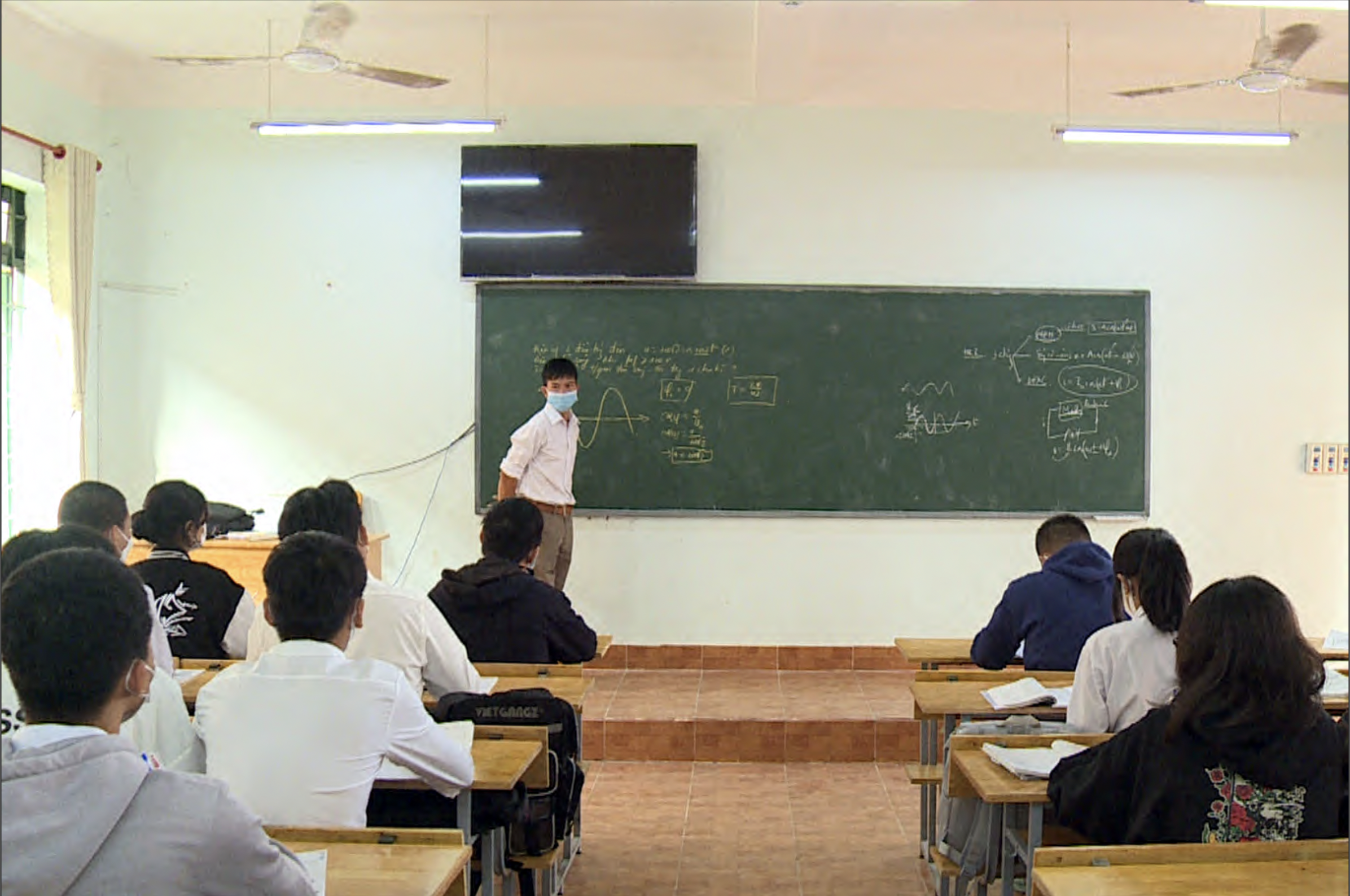 Thêm 29 trường ở Bình Phước đón học sinh trở lại học trực tiếp - Ảnh 1.
