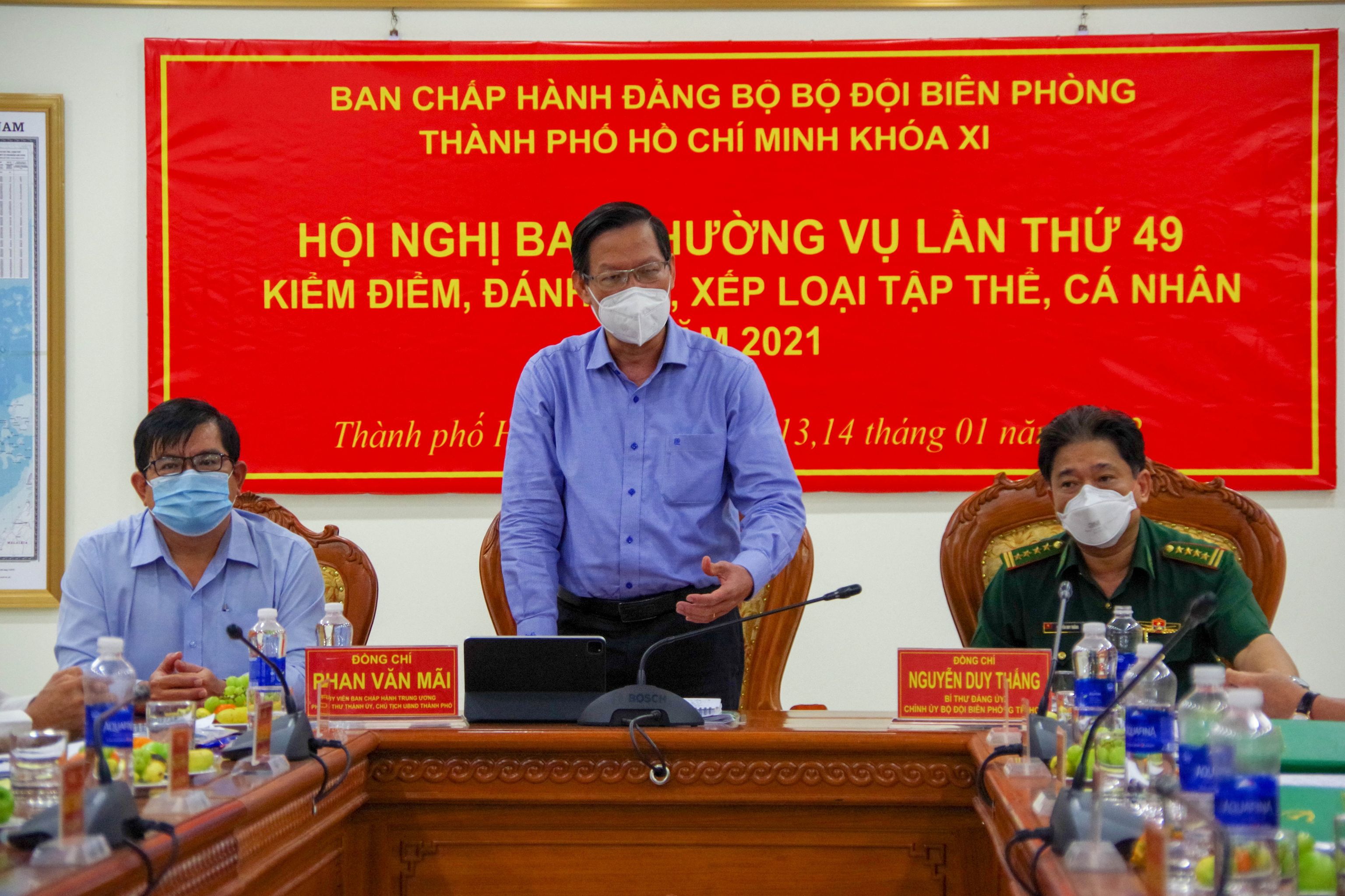 Chủ tịch UBND TP.HCM Phan Văn Mãi: TP vượt đại dịch có công sức lớn bộ đội biên phòng - Ảnh 2. Chủ tịch UBND TP.HCM Phan Văn Mãi: TP vượt đại dịch có công sức lớn bộ đội biên phòng - Ảnh 2.