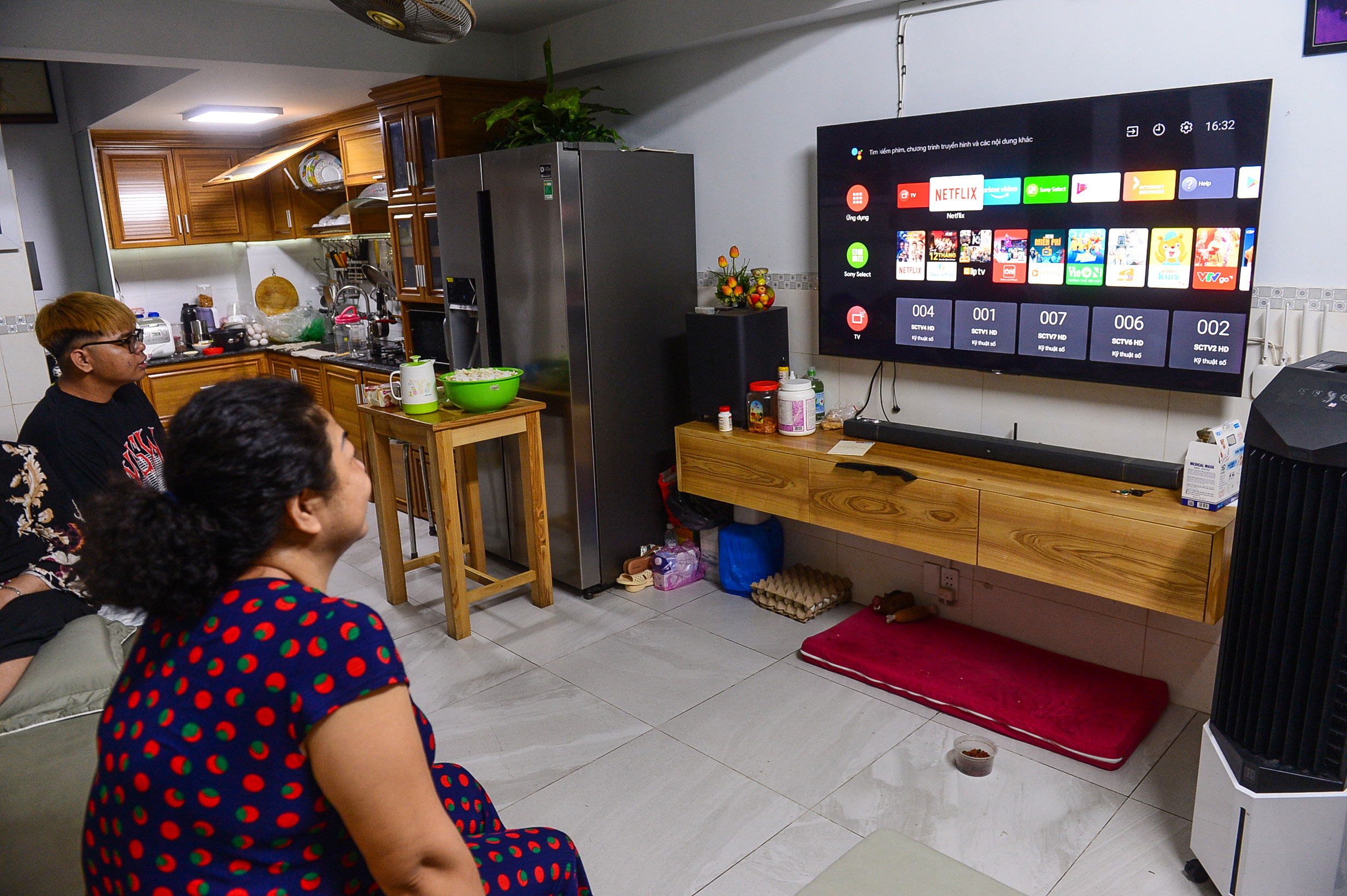 Thị trường truyền hình OTT: Cuộc chơi không công bằng! - Ảnh 1. Thị trường truyền hình OTT: Cuộc chơi không công bằng! - Ảnh 1.