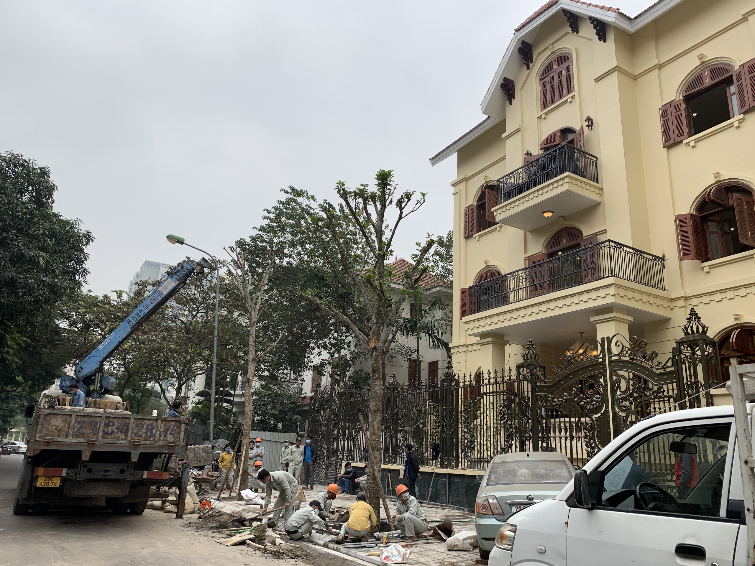 Hà Nội thanh tra biệt thự xây sai phép tại Cầu Giấy - Ảnh 1. Hà Nội thanh tra biệt thự xây sai phép tại Cầu Giấy - Ảnh 1.