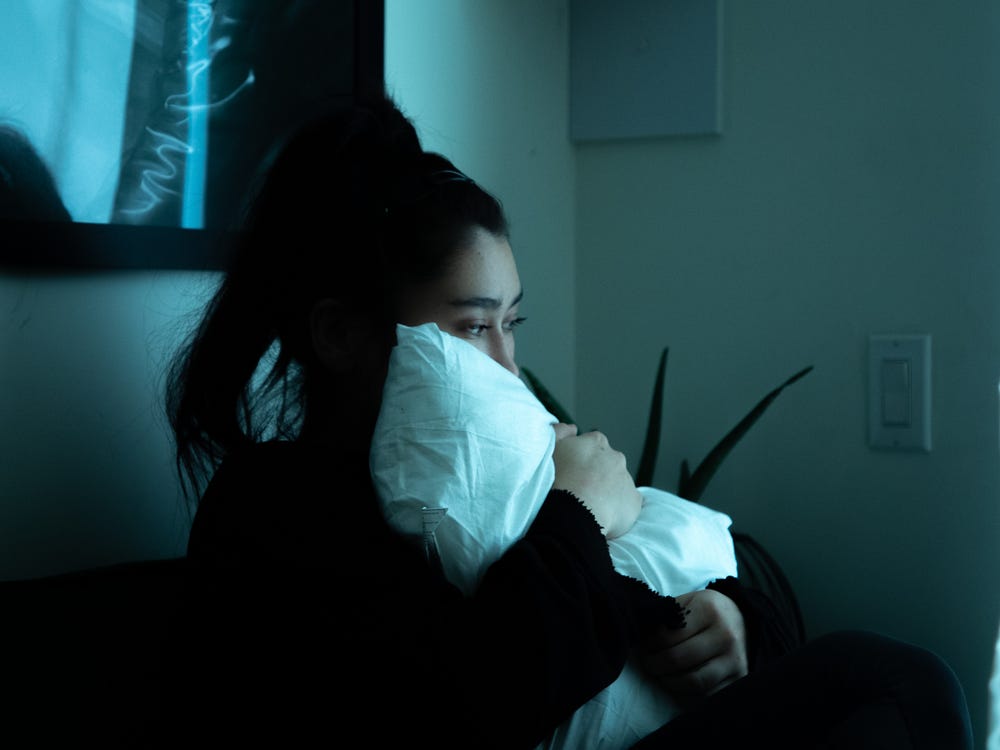 Vượt qua trầm cảm, sương mù não sau khi mắc COVID-19 - Ảnh 1. Vượt qua trầm cảm, sương mù não sau khi mắc COVID-19 - Ảnh 1.