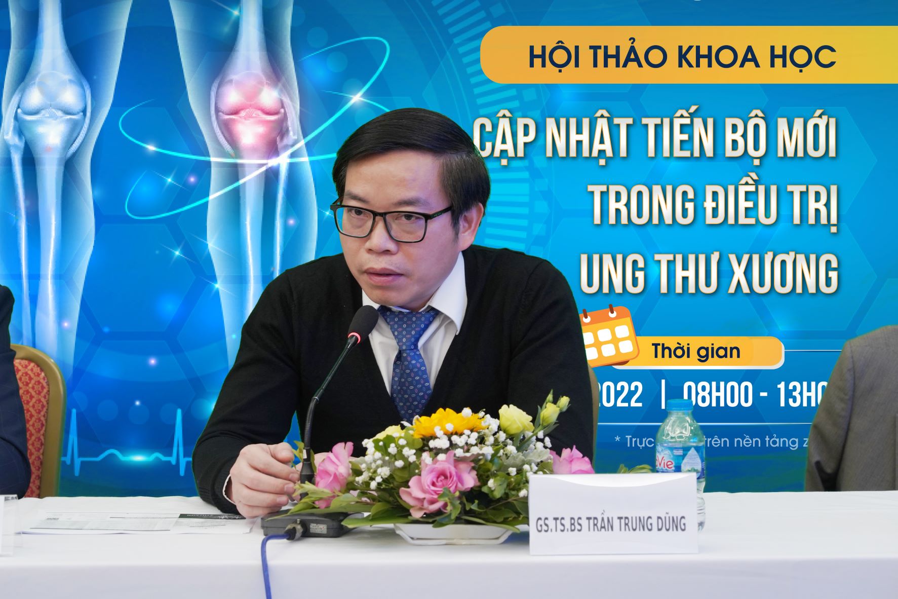 VinMec áp dụng thành công kỹ thuật ghép xương tự thân cho bệnh nhân ung thư xương - Ảnh 2. VinMec áp dụng thành công kỹ thuật ghép xương tự thân cho bệnh nhân ung thư xương - Ảnh 2.