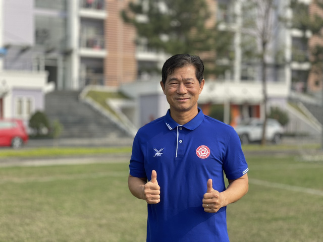 CLB Viettel ký hợp đồng với HLV thể lực Bae Jiwon, trợ lý cũ của ông Park Hang Seo - Ảnh 1.