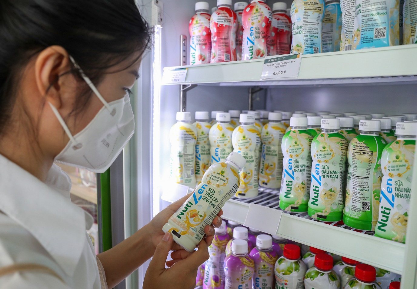 Khi nước giải khát không chỉ để… giải khát - Ảnh 1. Khi nước giải khát không chỉ để… giải khát - Ảnh 1.