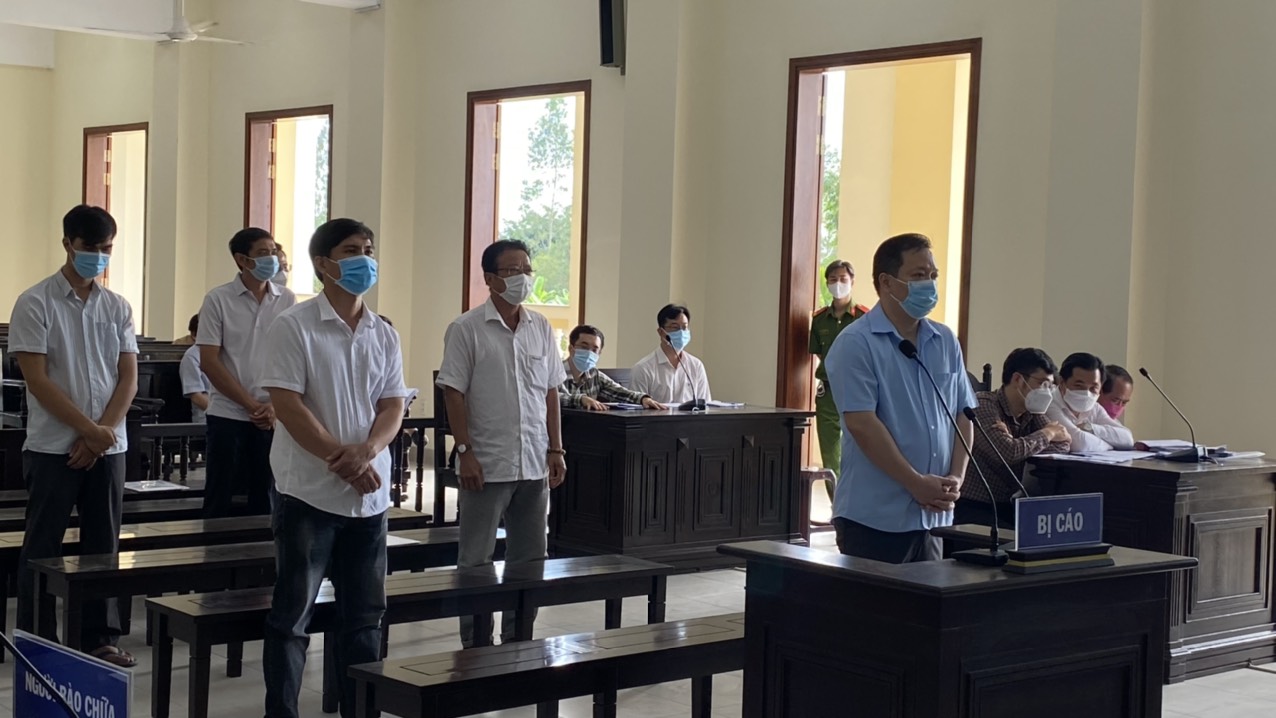 Xét xử vụ nguyên giám đốc Công ty Tây Nam bị cáo buộc gây thiệt hại hơn 300 tỉ đồng - Ảnh 1. Xét xử vụ nguyên giám đốc Công ty Tây Nam bị cáo buộc gây thiệt hại hơn 300 tỉ đồng - Ảnh 1.