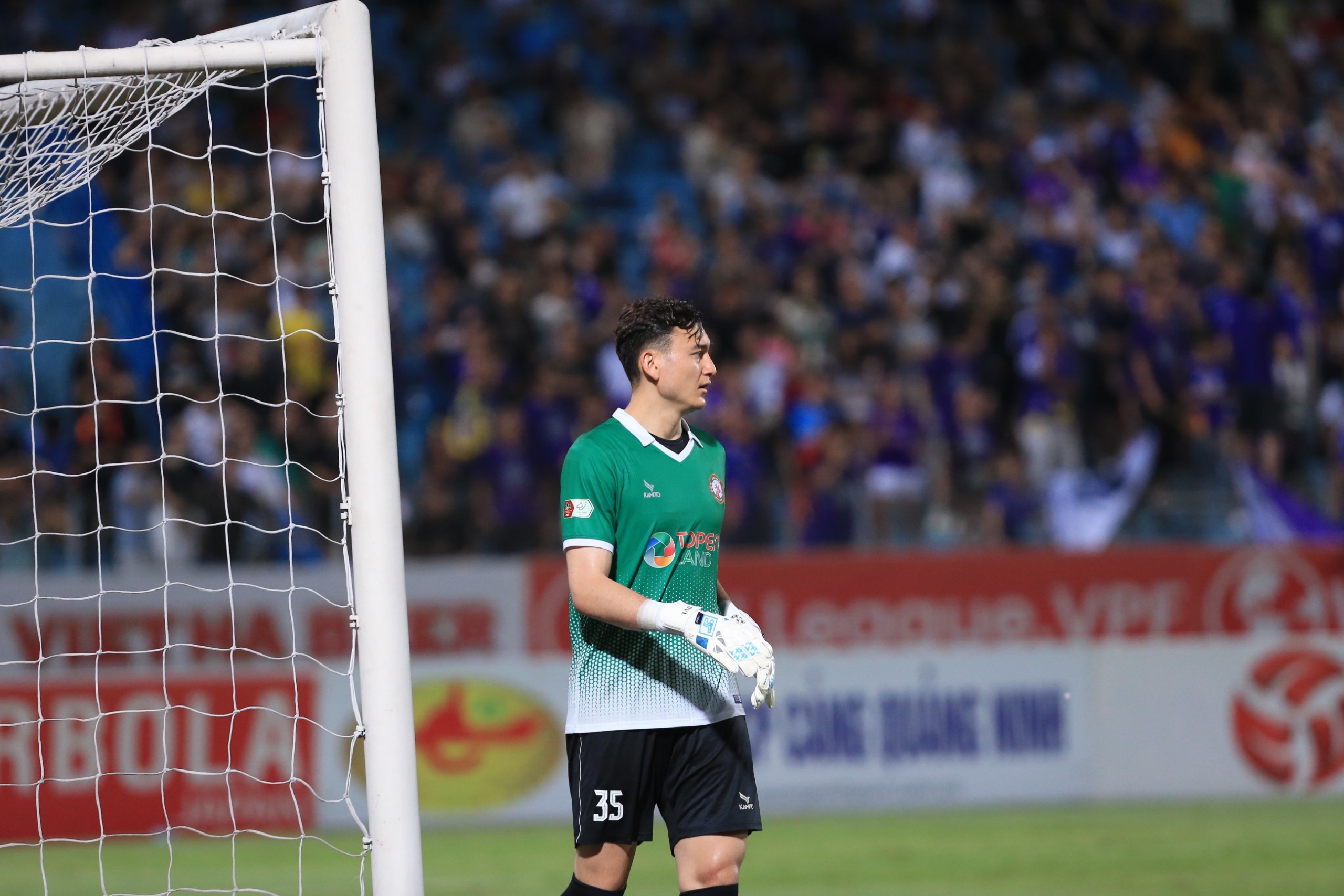 Vòng 17 V-League 2022: Hồng Lĩnh Hà Tĩnh ‘tặng’ Nam Định 3 điểm - Ảnh 2. Vòng 17 V-League 2022: Hồng Lĩnh Hà Tĩnh ‘tặng’ Nam Định 3 điểm - Ảnh 2.