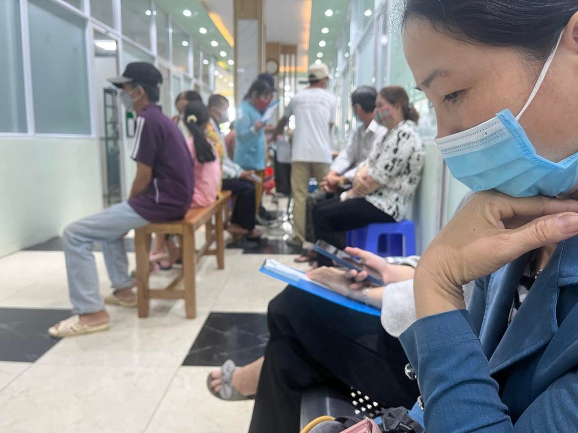 Bác sĩ có nhiều cơ hội làm thêm chính đáng, tăng thu nhập - Ảnh 1. Bác sĩ có nhiều cơ hội làm thêm chính đáng, tăng thu nhập - Ảnh 1.