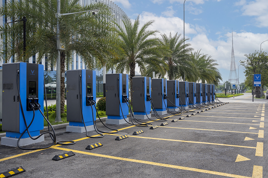 ADB thu xếp gói tín dụng phát triển giao thông xanh tại Việt Nam - Ảnh 1. ADB thu xếp gói tín dụng phát triển giao thông xanh tại Việt Nam - Ảnh 1.