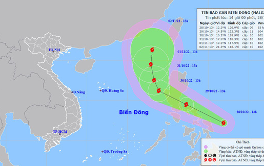 Bão Nalgae đang hướng vào Biển Đông - Ảnh 1. Bão Nalgae đang hướng vào Biển Đông - Ảnh 1.