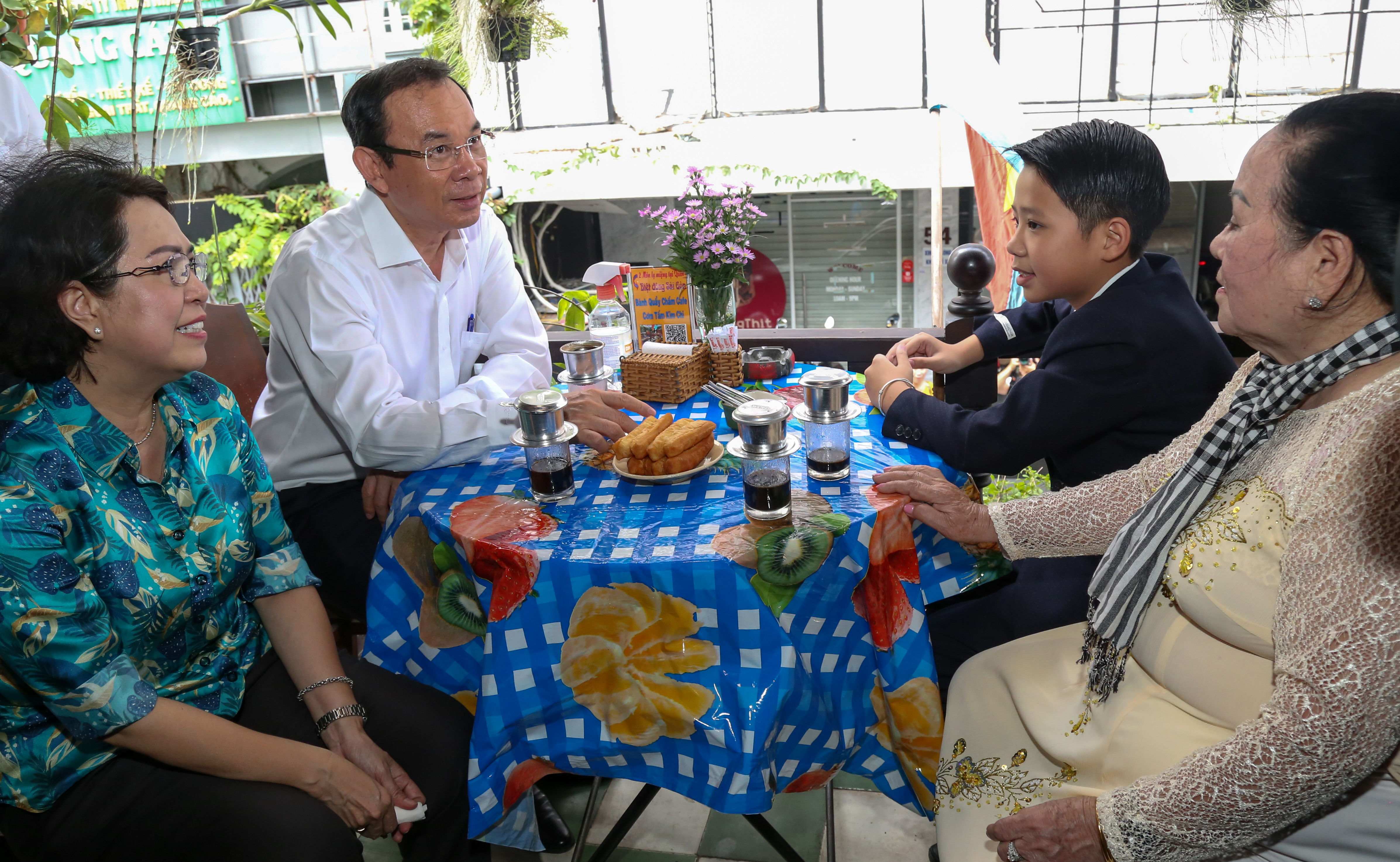 Bí thư Nguyễn Văn Nên thăm các di tích lịch sử Biệt động Sài Gòn - Ảnh 2. Bí thư Nguyễn Văn Nên thăm các di tích lịch sử Biệt động Sài Gòn - Ảnh 2.