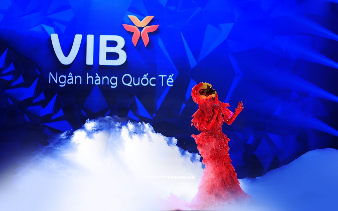 VIB đến gần hơn với người trẻ qua The Masked Singer - Ảnh 1.