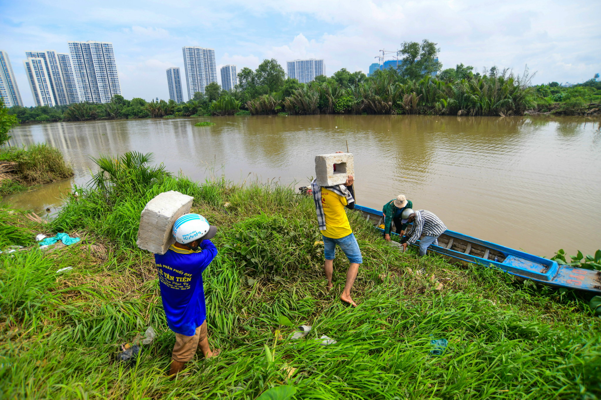 Sẽ giải phóng mặt bằng một lần cho đường vành đai 4 TP.HCM với quy mô 8 làn - Ảnh 1.