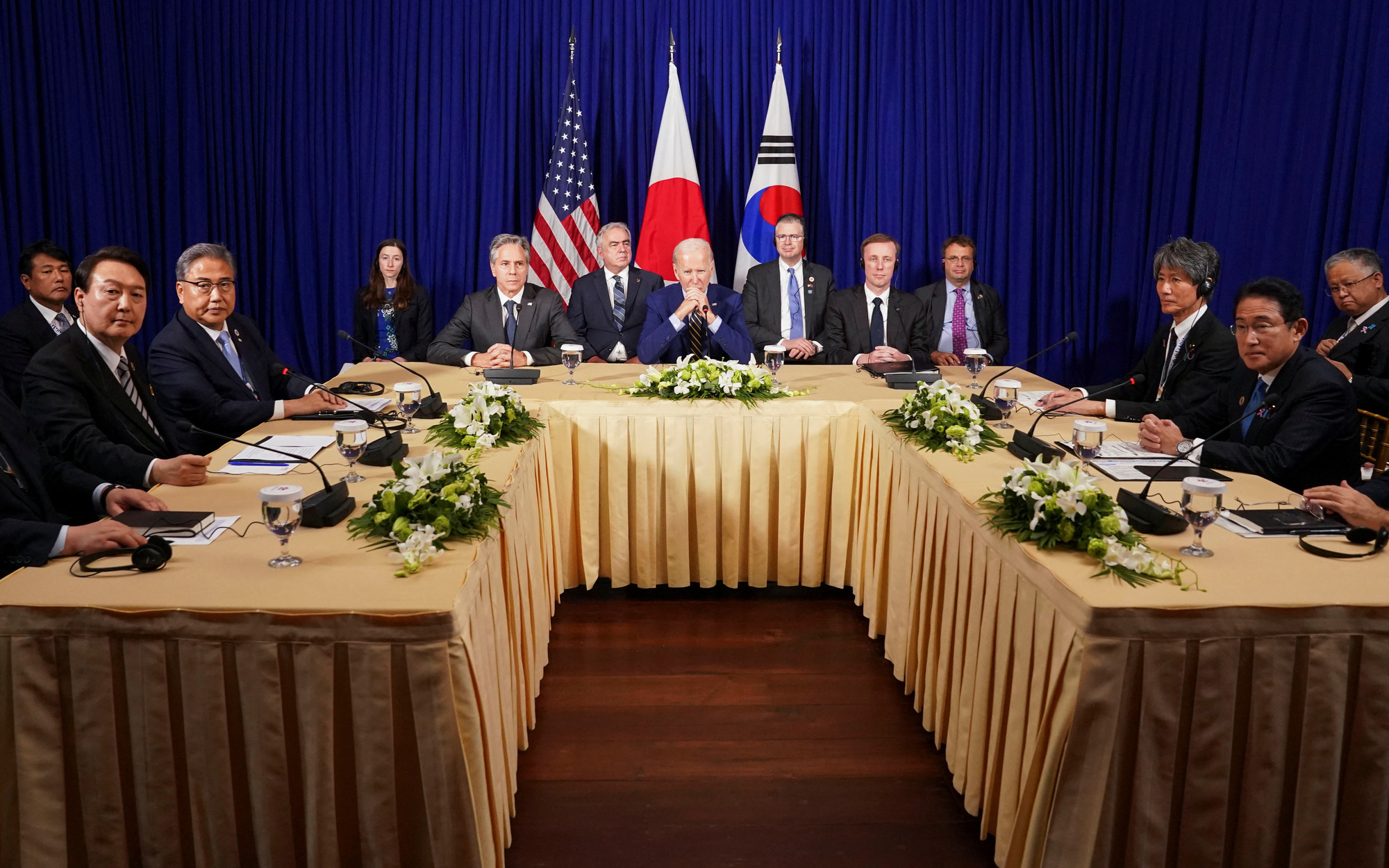 Tổng thống Mỹ Biden: Mỹ - Hàn - Nhật 'liên kết hơn bao giờ hết' về Triều Tiên
