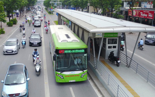 Hà Nội thay tuyến buýt nhanh BRT Kim Mã - Yên Nghĩa ngàn tỉ bằng tuyến metro- Ảnh 2. Hà Nội nói buýt nhanh BRT giảm ùn tắc giao thông, dù cử tri cho rằng không hiệu quả