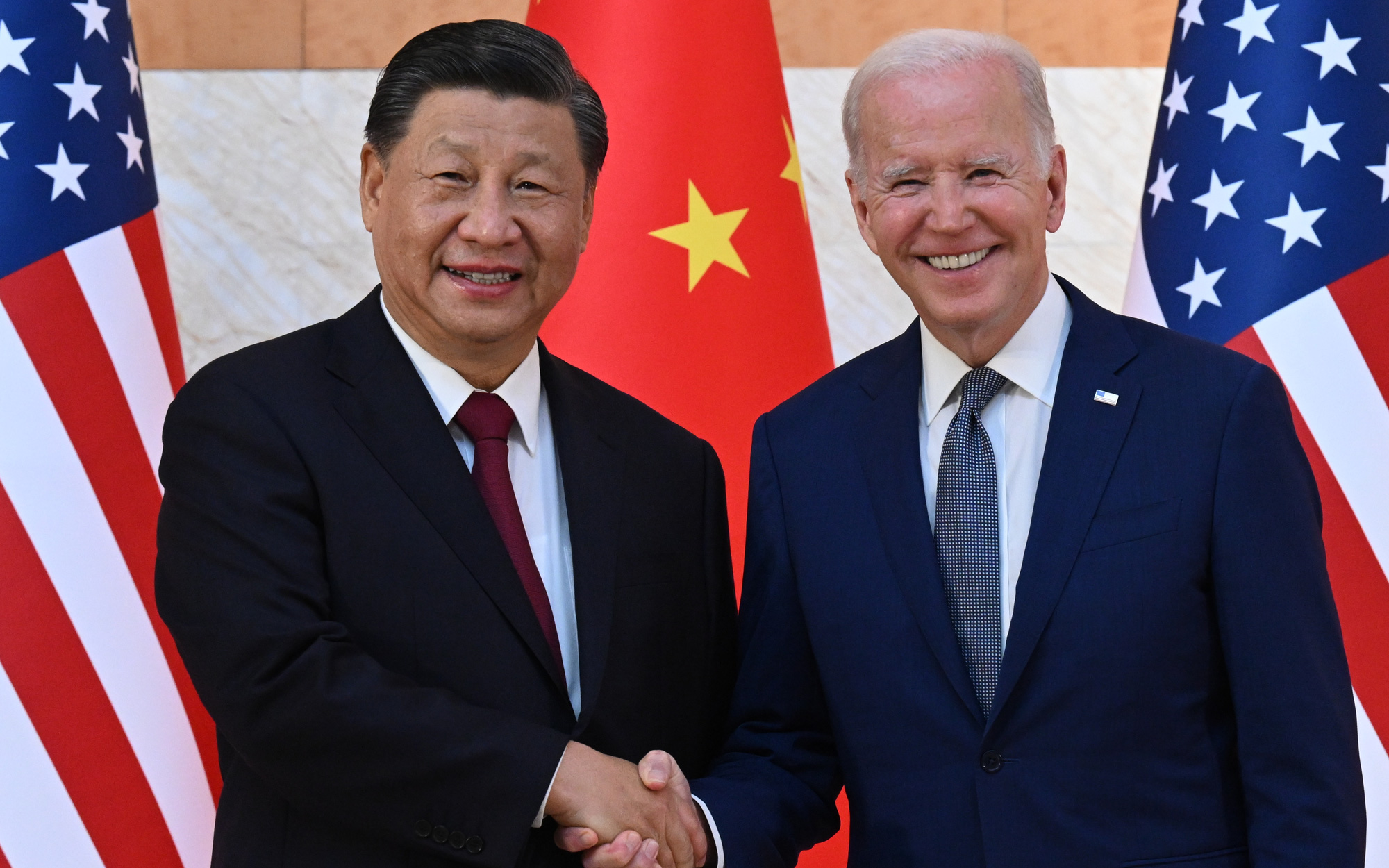 Ông Tập gặp ông Biden, nhấn mạnh định hướng quan hệ song phương, tránh xung đột