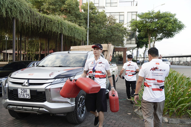 Lái xe vượt hơn 1.000km sang Thái, đội đua Việt Nam gấp rút chuẩn bị nâng cấp thứ hạng - Ảnh 9.