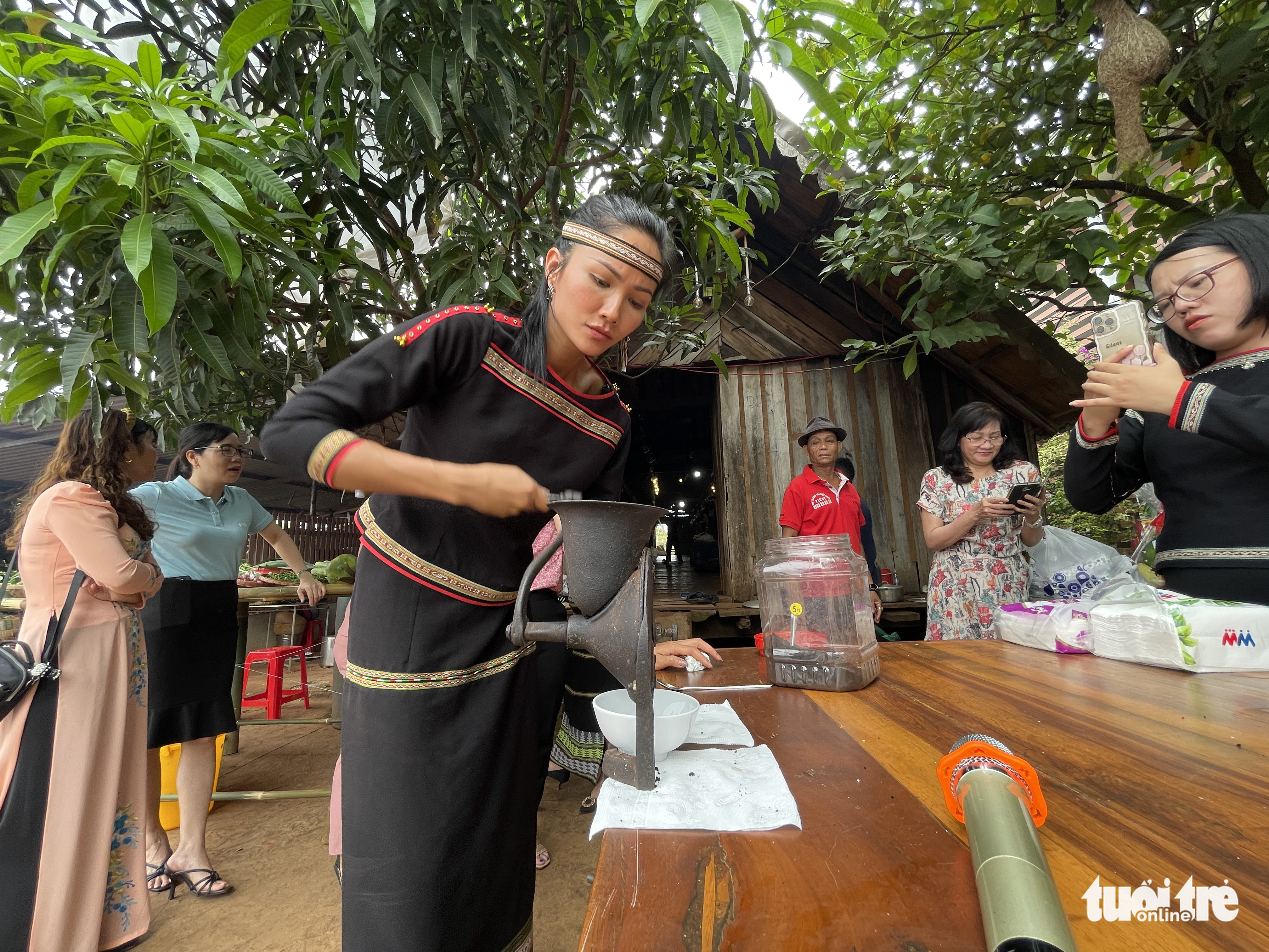 Hoa hậu H’Hen Niê làm đại sứ truyền thông Lễ hội cà phê Buôn Ma Thuột lần 8-2023 - Ảnh 2.