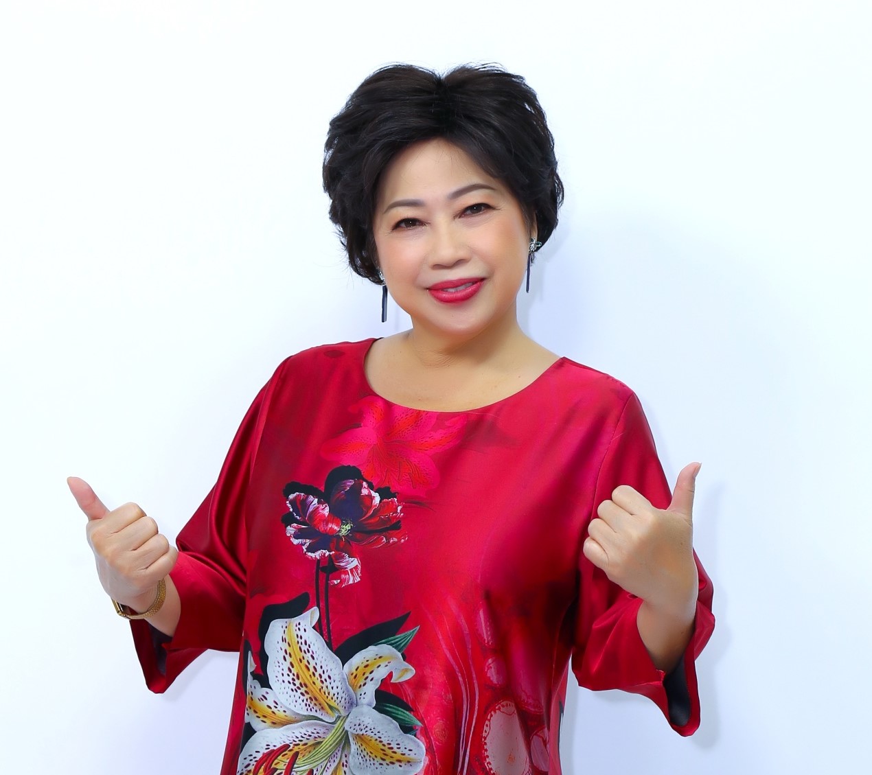 ニュースウォッチ - 週末に耳を傾ける: 1 泊 2 日の帰国、ピ・フンは市場でヨーグルトを販売することを恐れていません - 写真 1. ニュースウォッチ - 週末に耳を傾ける: 1 泊 2 日の帰国、ピ・フンは市場でヨーグルトを販売することを恐れていません - 写真 1.