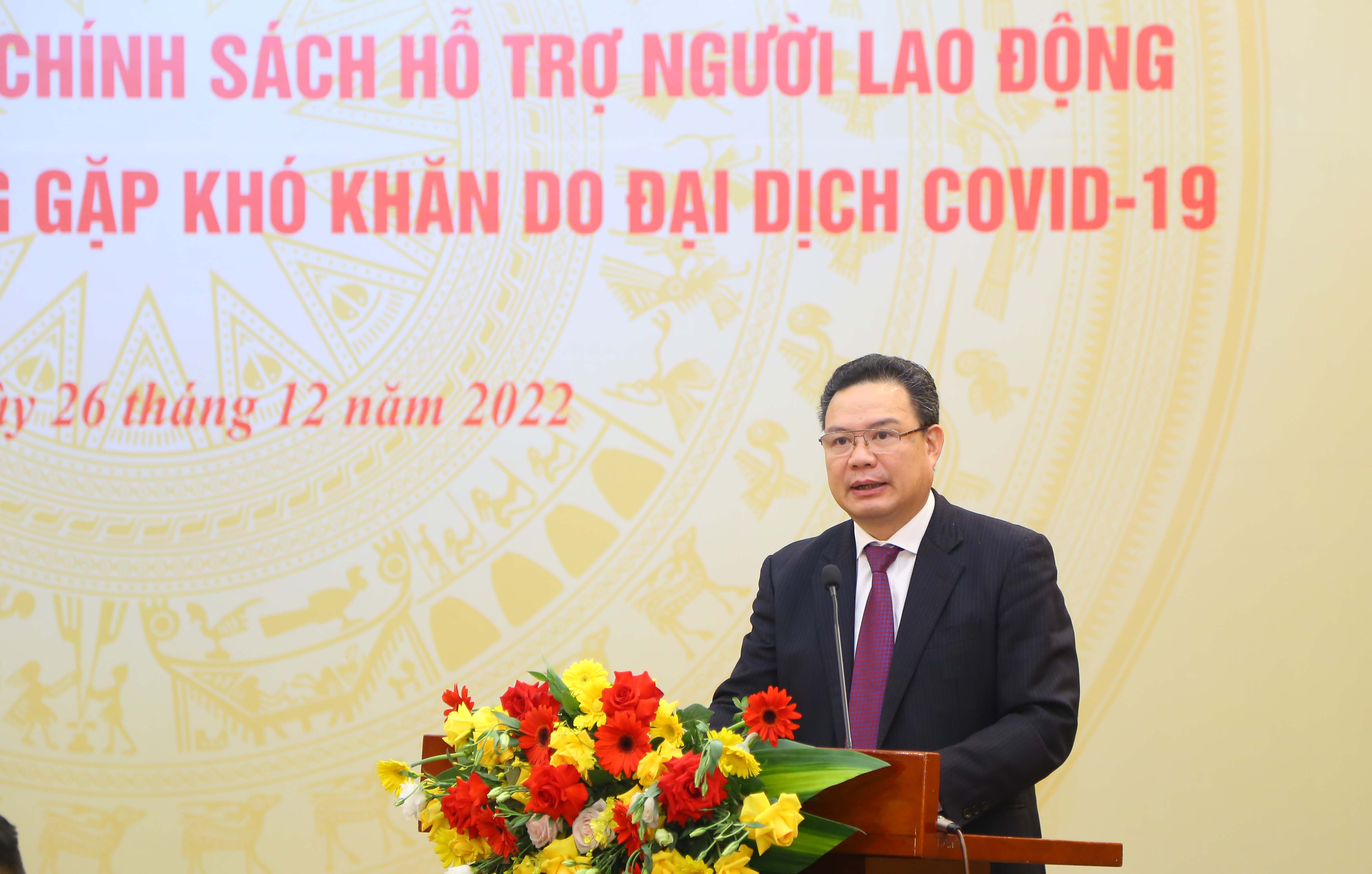 Gói hỗ trợ doanh nghiệp và người lao động đã giải ngân gấp 1,7 lần dự kiến - Ảnh 1. Gói hỗ trợ doanh nghiệp và người lao động đã giải ngân gấp 1,7 lần dự kiến - Ảnh 1.