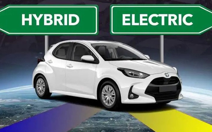 Toyota: Hãng xe số 1 hybrid, đội sổ xe điện