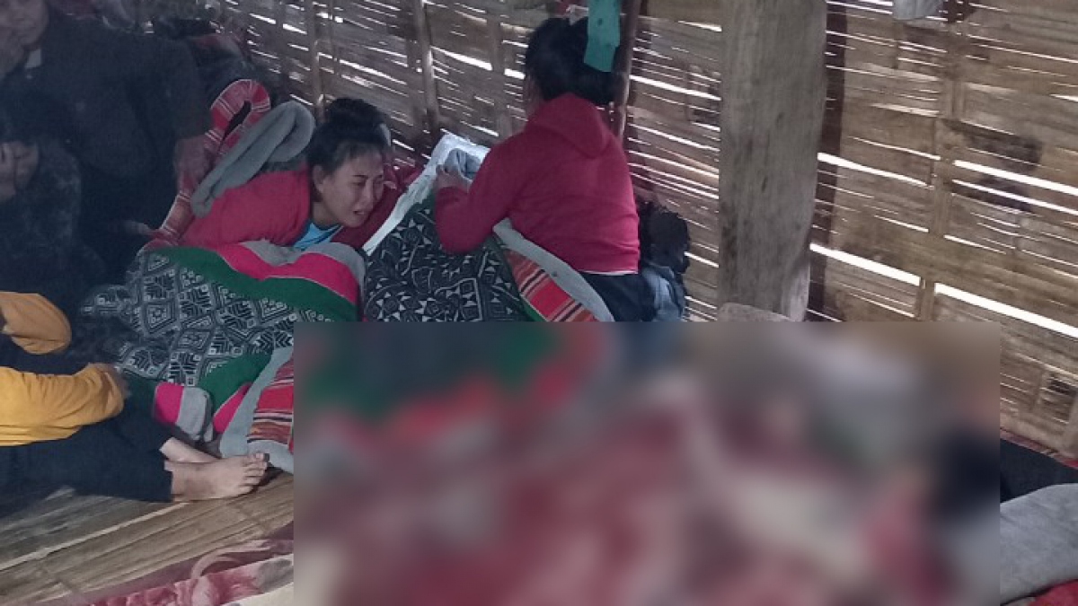 Người cha trẻ giữa đêm đâm chết hai con ruột - Ảnh 1. Người cha trẻ giữa đêm đâm chết hai con ruột - Ảnh 1.