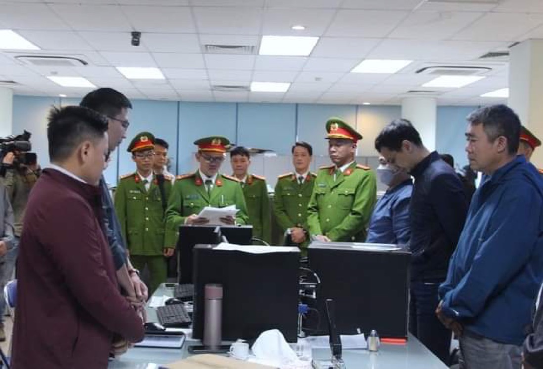 Công an khám xét phòng kiểm định, Cục Đăng kiểm Việt Nam - Ảnh 1. Công an khám xét phòng kiểm định, Cục Đăng kiểm Việt Nam - Ảnh 1.