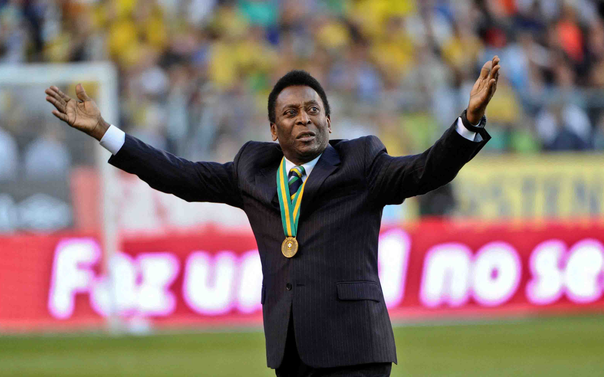 Pele, sứ giả của bóng đá