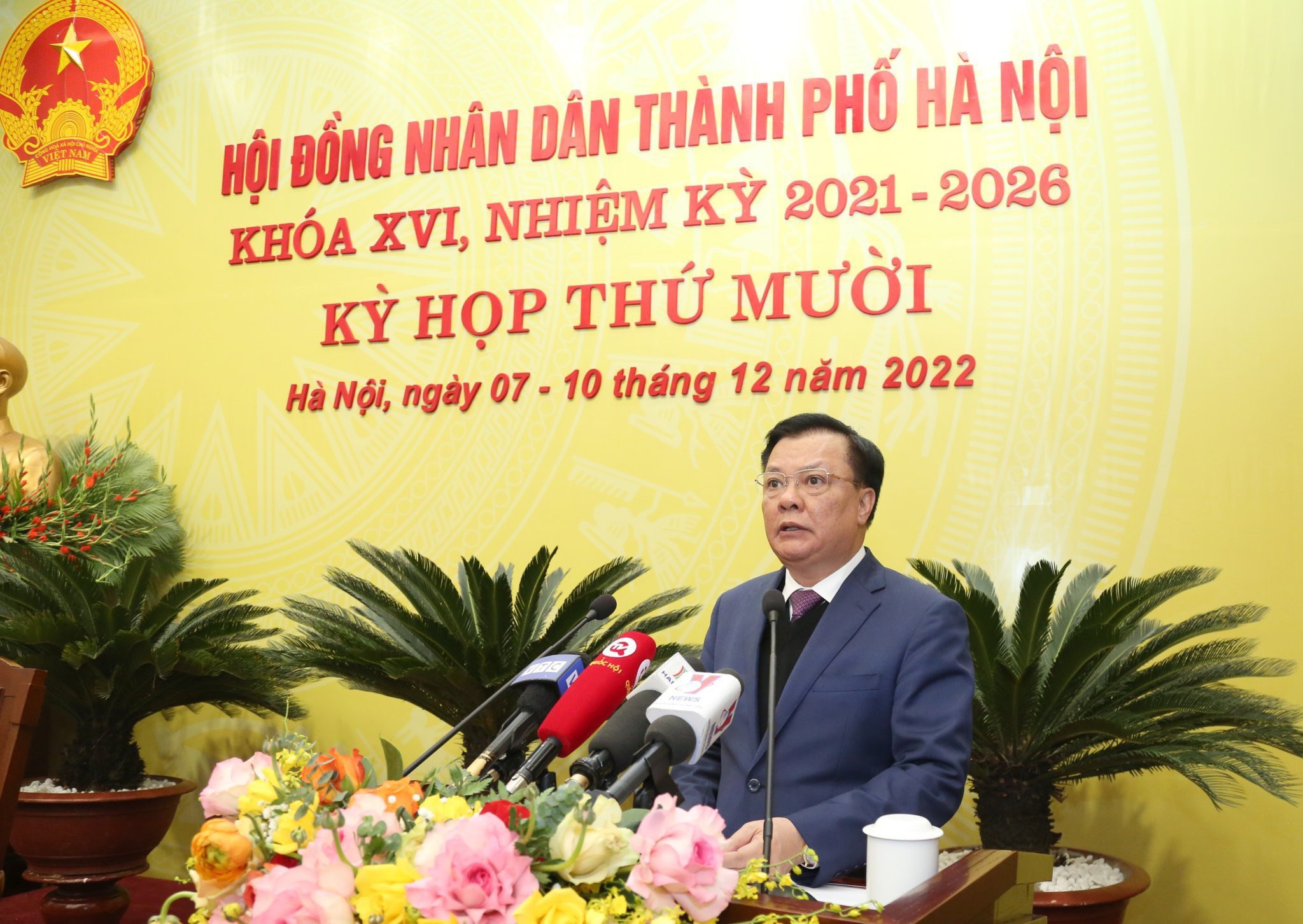 Bí thư Hà Nội: Năm 2022 có biến động về lãnh đạo chủ chốt ảnh hưởng đến công tác chỉ đạo - Ảnh 2. Bí thư Hà Nội: Năm 2022 có biến động về lãnh đạo chủ chốt ảnh hưởng đến công tác chỉ đạo - Ảnh 2.