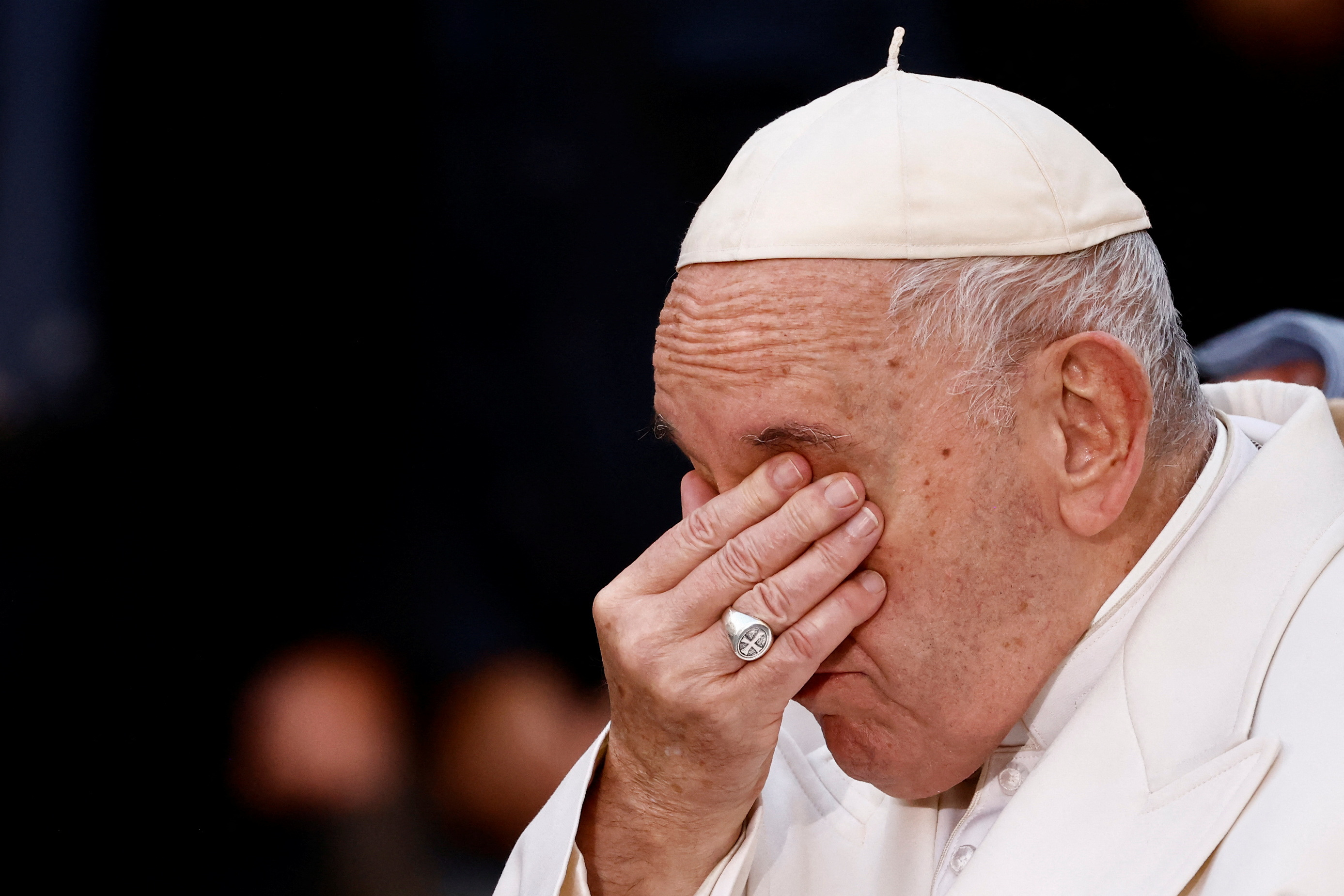 World News 12 月 9 日: 米国、ミャンマーとの関係を格下げ。 法王は涙を流しながらウクライナについて語った - 写真 3.